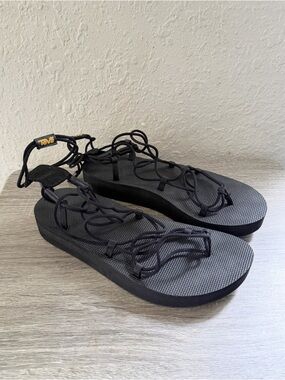 Teva Midform Infinity Black Minimalist Comfort Strappy Gladiator Sandal Size 10